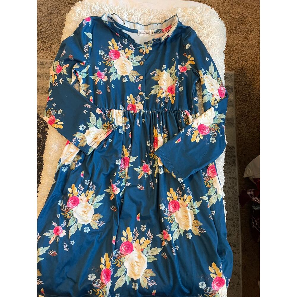 Besser Bay girls sz. 150 blue floral dress. Pretty, exc. condition
